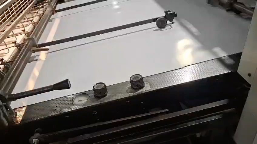 Man Roland R806/7+L 114 x 162cm maquina de impresion offset en venta - Image 3