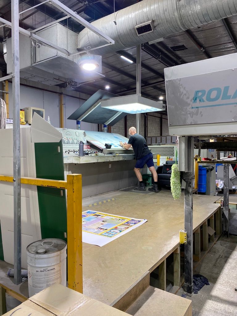 Man Roland R806/7+L 114 x 162cm maquina de impresion offset en venta - Image 8