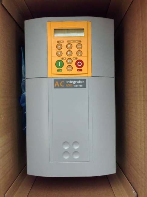 Parker DRIVE 690P/0110/400/0021/US/0/0/0/SHTTL/B0/0/0/0 Nuevo original