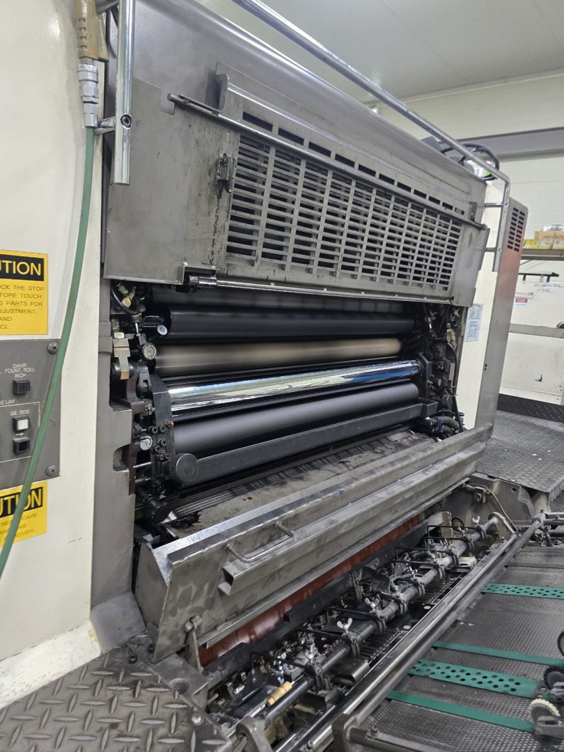 Mitsubishi D3000LS-6+TC+ED año 2002 impresion offset 6 colores en linea mas barniz - Image 5